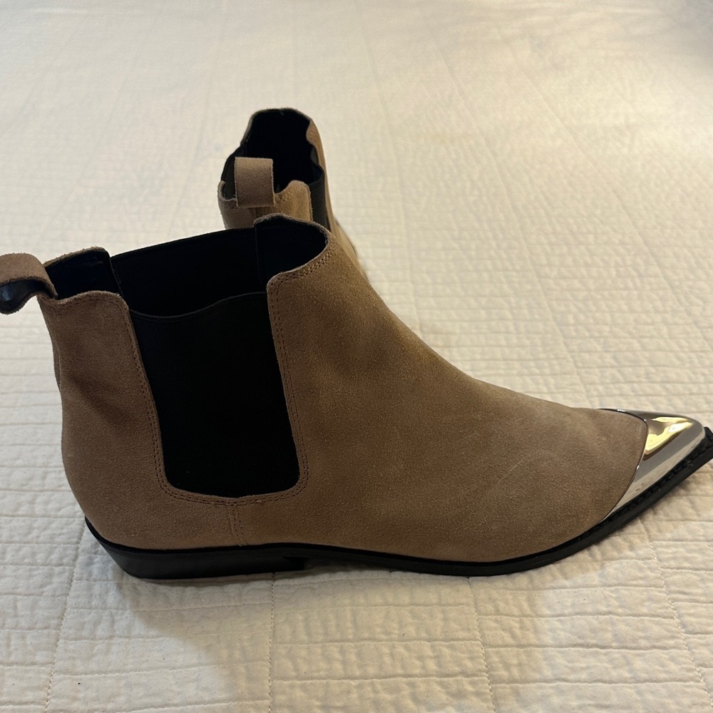 Calvin Klein Arthena Suede Chelsea Boots Womens 10.5 Beige Metal Cap Toe Ankle - Picture 6 of 9